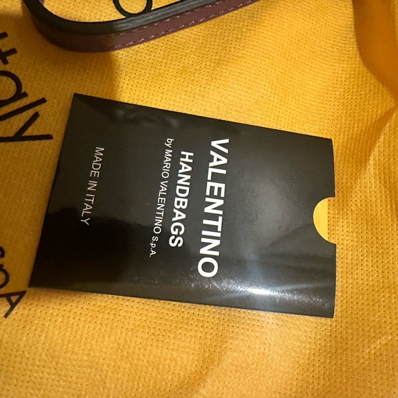 Valentino by Mario Vanlentino purple crossbody NWT - Picture 2 of 4